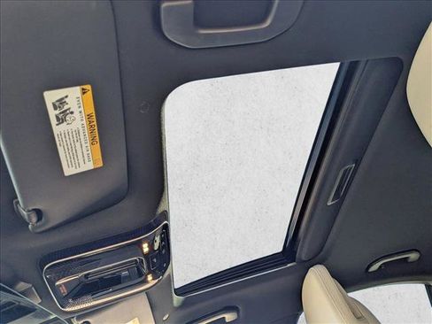 Used 2025 Mercedes-Benz C 300 Sedan image 15