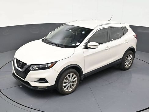 Used 2022 Nissan Rogue Sport SV FWD image 13