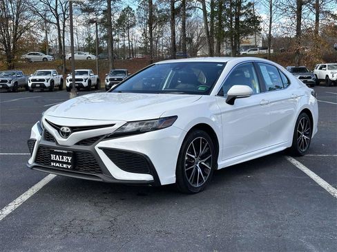 Used 2023 Toyota Camry SE image 22