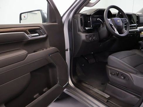 New 2025 Chevrolet Silverado 1500 LT image 6