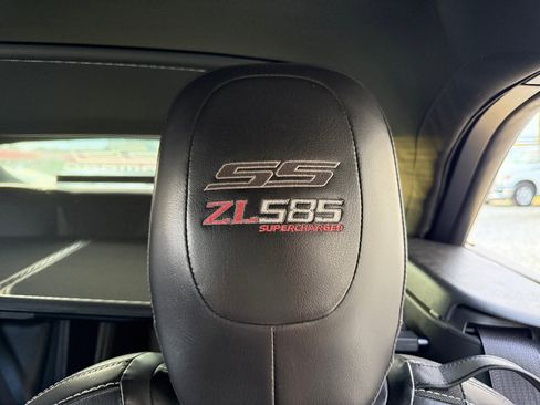 Used 2011 Chevrolet Camaro SS w/ RS Package image 15