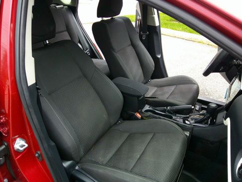 Used 2018 Toyota Corolla iM w/ All-Weather Mat Package FWD image 30