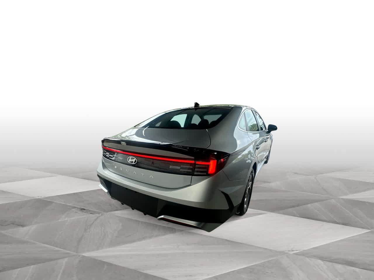 Used 2026 Hyundai Sonata SE FWD image 8