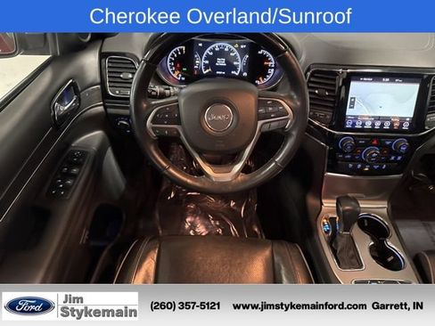 Used 2019 Jeep Grand Cherokee Overland AWD/4WD image 6