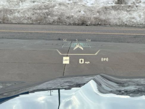 Used 2025 BMW X7 M60i image 42