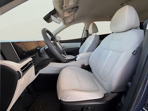 Used 2025 Hyundai Tucson SEL FWD image 17
