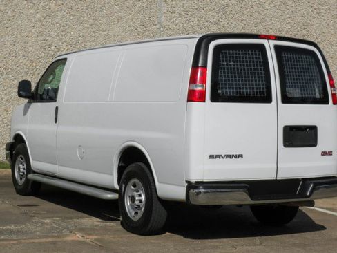 Used 2020 GMC Savana 2500 w/ Driver Convenience Package image 12