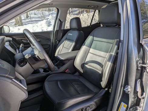 Certified 2021 GMC Terrain SLT w/ Infotainment Package II image 12