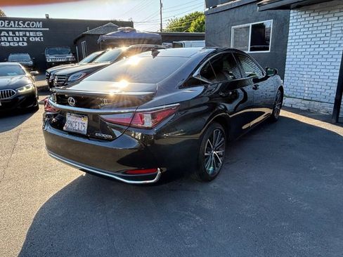 Used 2024 Lexus ES 300h w/ Premium Package FWD image 26