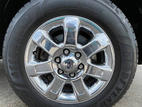 Used 2014 Ford F150 XLT w/ XLT Chrome Package image 14