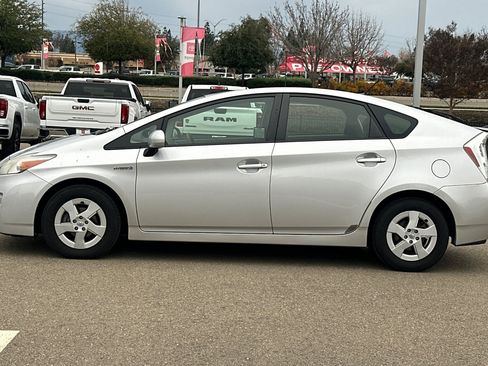 Used 2010 Toyota Prius Two image 7