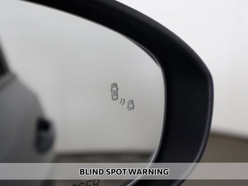 Used 2023 Kia Forte LXS w/ LXS Technology Package image 4