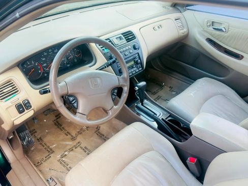 Used 2001 Honda Accord EX image 8