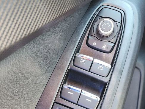 New 2026 Subaru Crosstrek 2.5i Limited w/ Crosstrek Mirror Package image 25