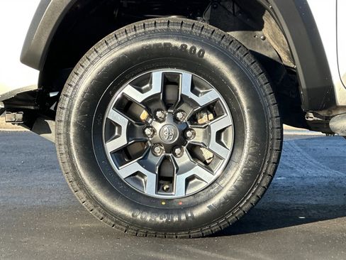 Certified 2022 Toyota Tacoma TRD Off-Road w/ Technology Package image 25