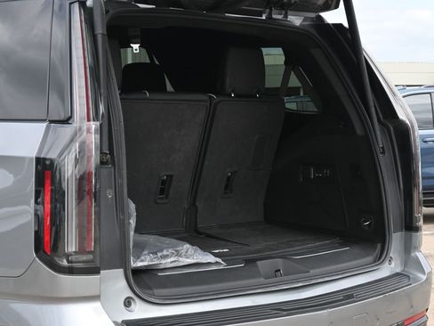 Certified 2025 Cadillac Escalade Sport Platinum w/ LPO, Floor Liner Package AWD/4WD image 22