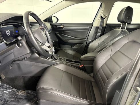 Used 2024 Volkswagen Jetta SE FWD image 21