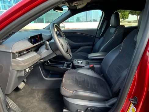 Used 2021 Ford Mustang Mach-E GT image 11