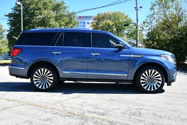 Used 2019 Lincoln Navigator Reserve AWD/4WD image 8