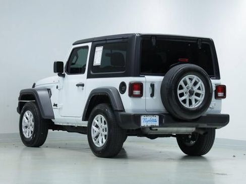 Used 2023 Jeep Wrangler Sport AWD/4WD image 5