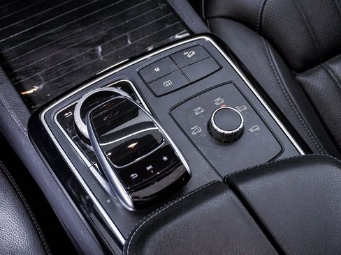 Used 2018 Mercedes-Benz GLE 350 4MATIC image 25