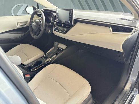 Used 2020 Toyota Corolla LE FWD image 24