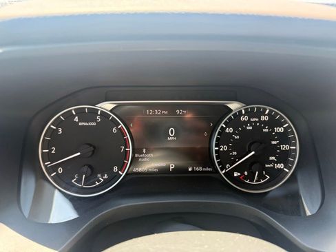 Used 2021 Nissan Rogue SV FWD image 13