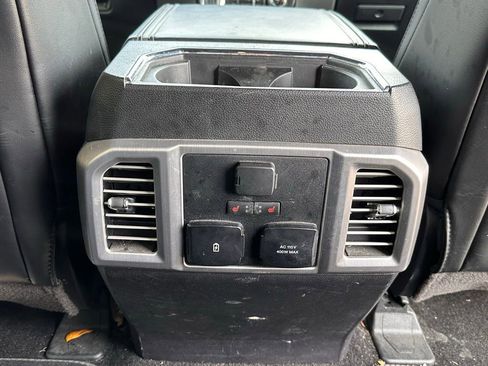 Used 2017 Ford F150 Platinum image 19