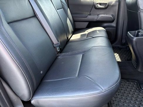 Used 2021 Toyota Tacoma TRD Sport AWD/4WD image 18