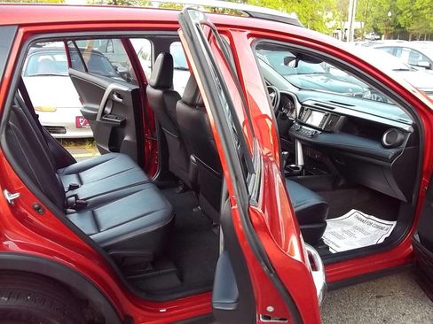 Used 2016 Toyota RAV4 Limited w/ Advanced Technology Package AWD/4WD image 4