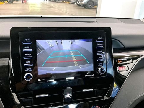 Used 2024 Toyota Camry LE FWD image 19
