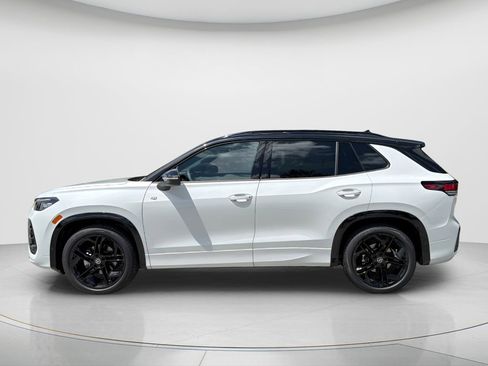 New 2026 Volkswagen Tiguan SE R-Line FWD image 8