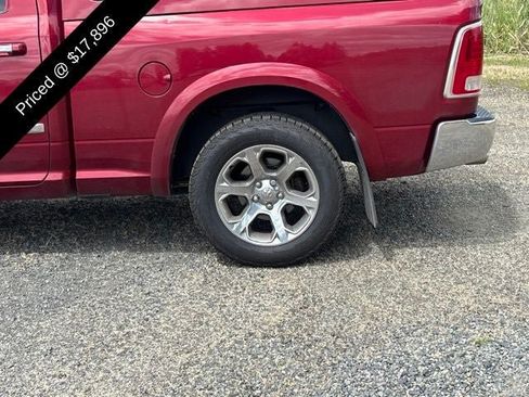 Used 2014 RAM 1500 Laramie AWD/4WD image 3