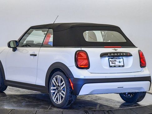 New 2026 MINI Cooper S image 2