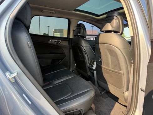 Certified 2025 Kia Sportage EX w/ Premium Package AWD/4WD image 29