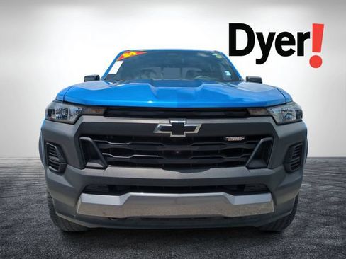 Used 2024 Chevrolet Colorado Trail Boss w/ Technology Package AWD/4WD image 9