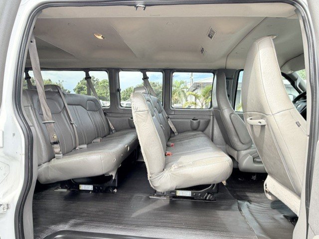Used 2023 Chevrolet Express 3500 LS RWD image 18