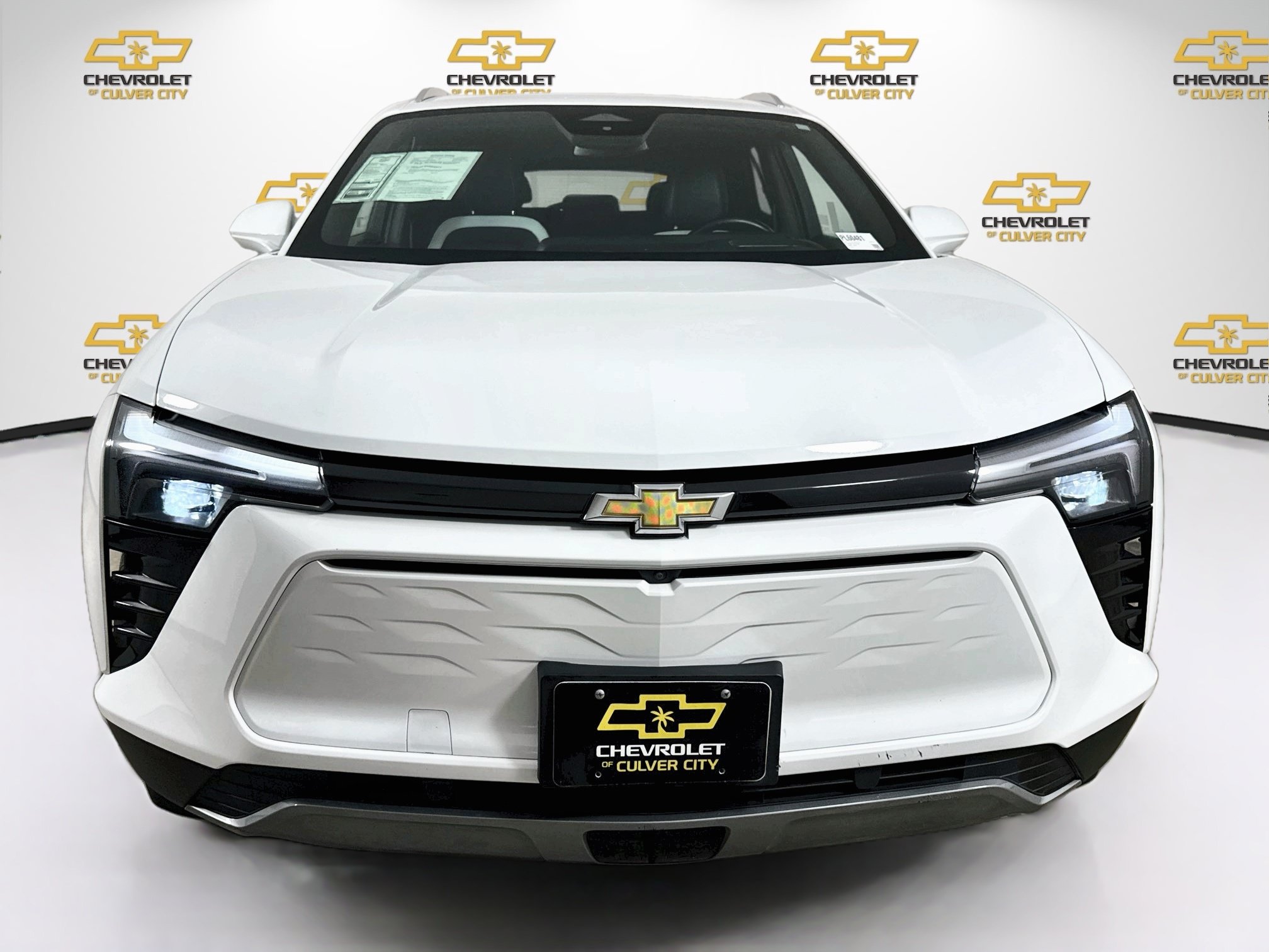 Used 2024 Chevrolet Blazer EV LT AWD/4WD image 2