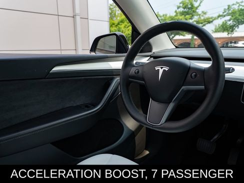 Used 2023 Tesla Model Y Long Range AWD/4WD image 11