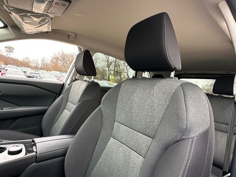 New 2026 Nissan Rogue SV w/ Cold Weather Package AWD/4WD image 15