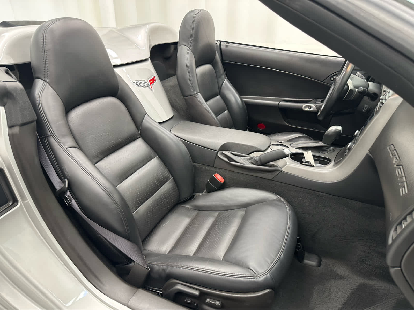Used 2007 Chevrolet Corvette Convertible w/ Preferred Equipment Group RWD image 13