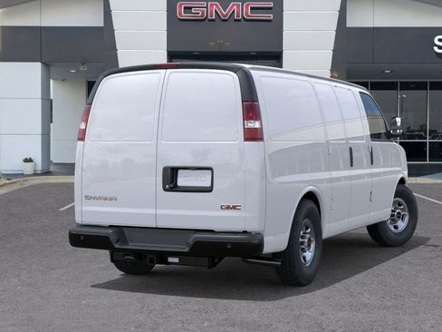 New 2025 GMC Savana 3500 w/ Driver Convenience Package image 4