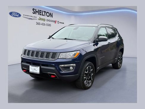 Used 2019 Jeep Compass Trailhawk w/ Cold Weather Group AWD/4WD image 1