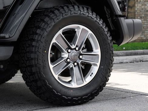 Used 2022 Jeep Wrangler Unlimited Sahara AWD/4WD image 66