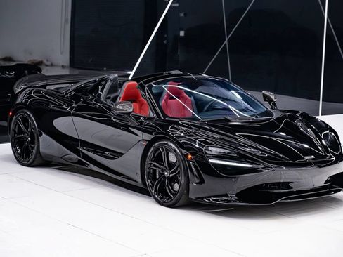 Used 2024 McLaren 750S Spider RWD image 8