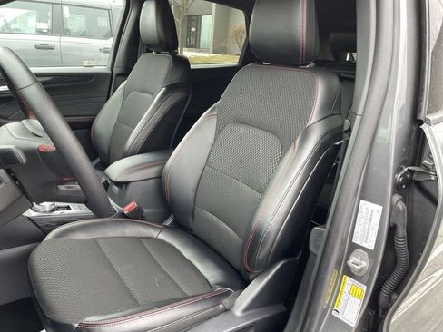 Used 2025 Ford Escape ST-Line Select image 15