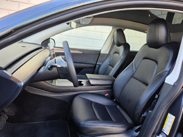 Used 2024 Tesla Model Y Long Range AWD/4WD image 19