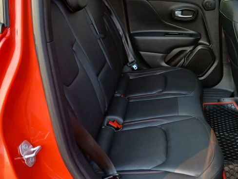 Used 2022 Jeep Renegade Trailhawk w/ Sun/Sound Group image 17