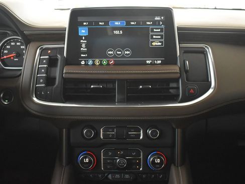 Used 2021 Chevrolet Tahoe High Country RWD image 16