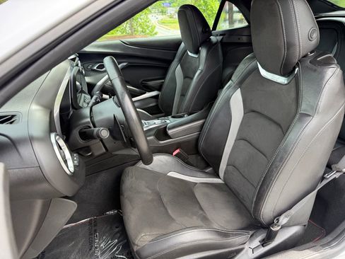 Used 2018 Chevrolet Camaro SS w/ Redline Edition RWD image 36